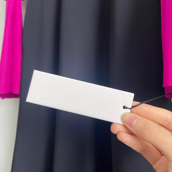 GRETA CONSTANTINE RARE APPLIQUE RUFFLE SEQUIN KNEE LENGTH V-NECK DRESS MARKLE - Picture 6 of 16